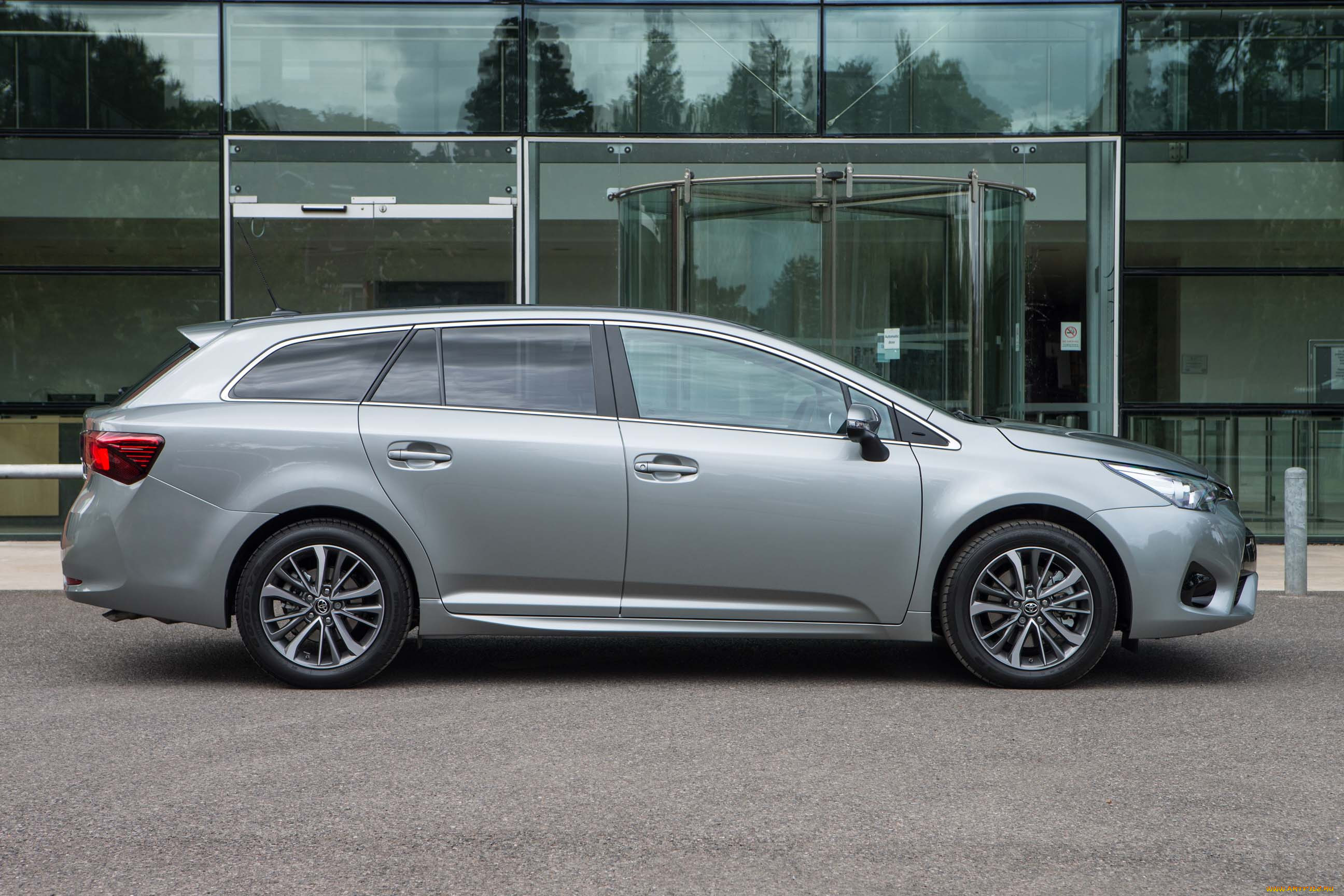 , toyota, avensis, touring, sports, uk-spec, 2015